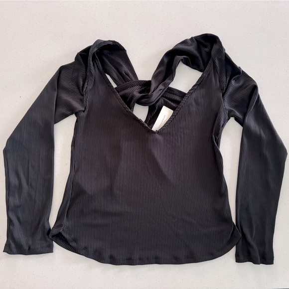 NWT New Never Worn Anthropologie Black Long Sleeve Top - Picture 2 of 5